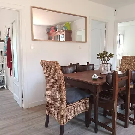 Preciosa Casa Bi-familiar Al Lado De Donosti. * Irun