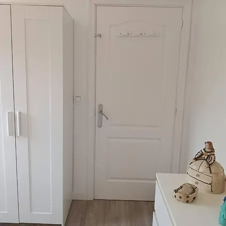 Preciosa Casa Bi-familiar Al Lado De Donosti. Lägenhet Irun